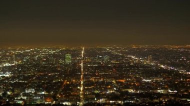 Geceleri Los Angeles 'ın şehir ışıkları - hava manzarası