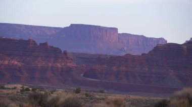 Canyonlands Ulusal Parkı 'nın nefes kesici manzarası