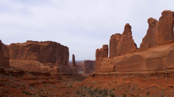 Taman Nasional Arches di Utah - markah tanah terkenal — Stok Video