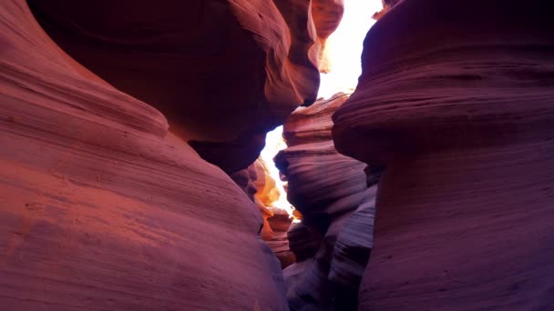 Arizona 'daki Aşağı Antilop Kanyonu. Çöldeki en güzel yer. — Stok video