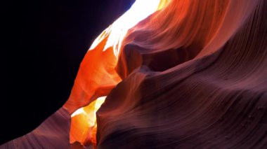 Antilop Kanyonu 'nda eğri kumtaşı oluşumları