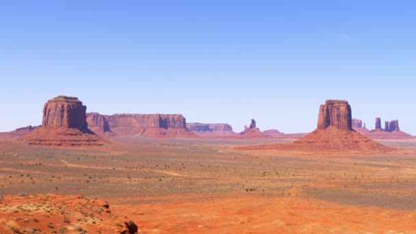 Monument Valley i Utah - känt landmärke — Stockvideo