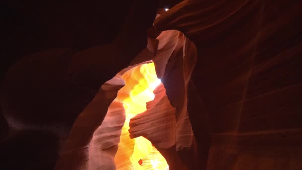 Παγκόσμια διάσημη Antelope Canyon - καταπληκτικό τοπίο — Αρχείο Βίντεο