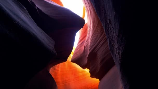 Světově proslulý Antelope Canyon - úžasná scenérie — Stock video