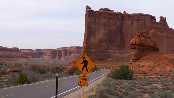 Parque Nacional dos Arcos em Utah - marco famoso — Vídeo de Stock