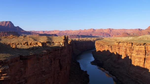 Coloradio river runs through the canyon — Stock Video