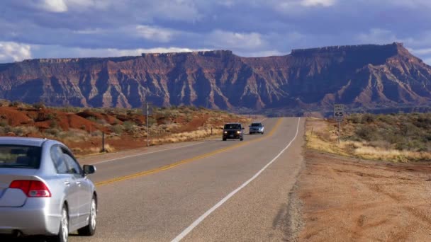 Scenic route through Snow Canyon in Utah - UTAH, USA - MARCH 20, 2019 — Stock Video