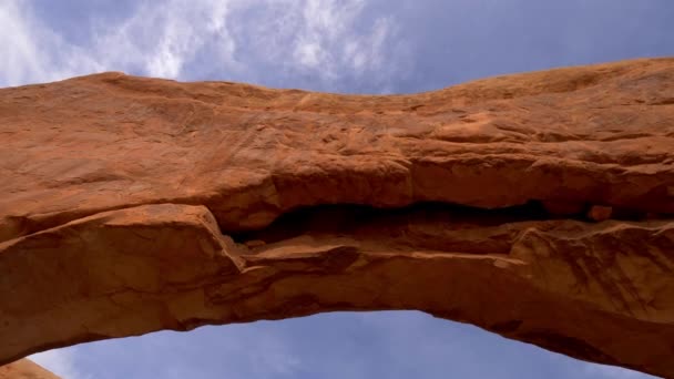 Arches National Park in Utah - berühmtes Wahrzeichen — Stockvideo