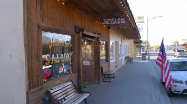 Lone Pine 'ın tarihi köyündeki Jakes Vahşi Batı Salonu - Lone PINE CA, ABD - 29 Mart 2019