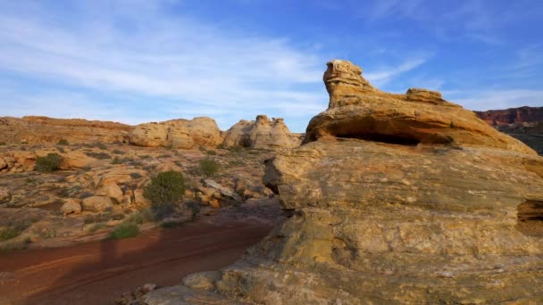 Dech beroucí scenérie v národním parku Canyonlands — Stock video