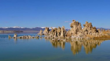 Muhteşem Tufa kuleleriyle Mono Gölü