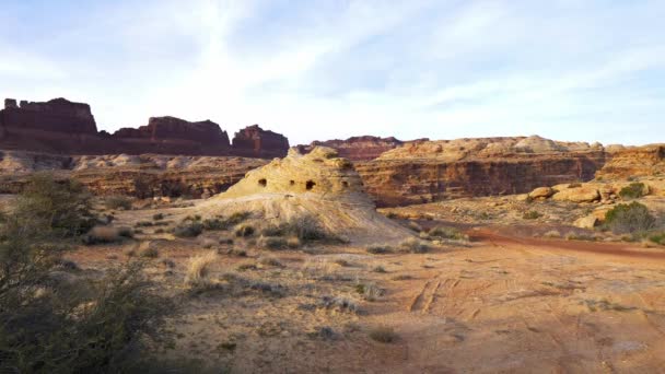 Zapierające dech w piersiach krajobrazy w Parku Narodowym Canyonlands — Wideo stockowe