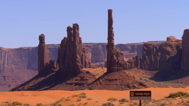 Monument Valley i Utah - UTAH, USA - 20 mars 2019 — Stockvideo