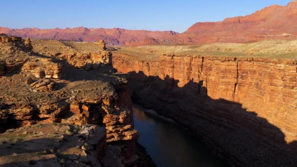 Navajo-Brücke über den Colorado River — Stockvideo