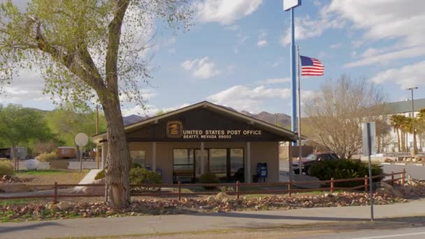 Oficina Postal de Estados Unidos en Beatty - BEATTY, Estados Unidos - 29 de MARZO de 2019 — Vídeo de stock