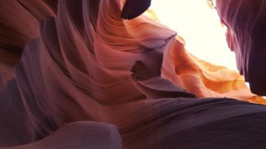 Aşağı Antilop Kanyonu - nefes kesici bir yürüyüş