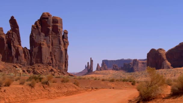 Monument Valley en Utah - famoso monumento — Vídeo de stock