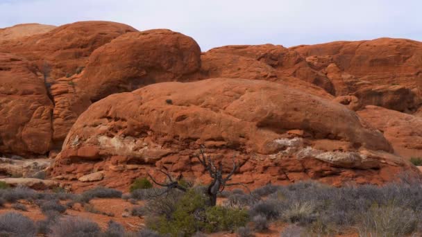 Increíble paisaje en el Parque Nacional Arches en Utah — Vídeos de Stock