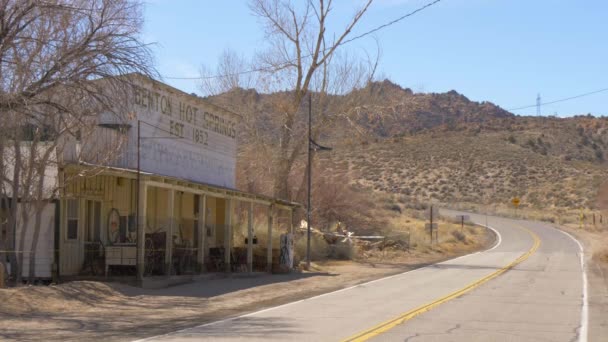 Ville fantôme historique de Benton dans la Sierra Nevada - BENTON, USA - 29 MARS 2019 — Video