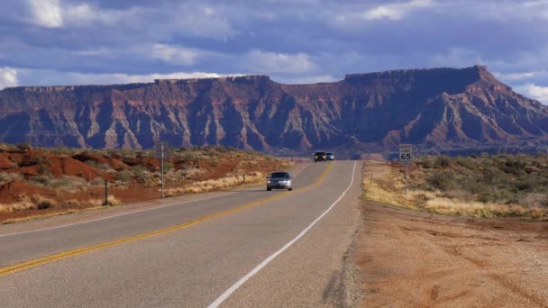 Scénická trasa sněhovým kaňonem v Utahu - UTAH, USA - MARCH 20, 2019 — Stock video