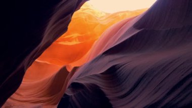 Arizona 'daki Aşağı Antilop Kanyonu. Çöldeki en güzel yer.