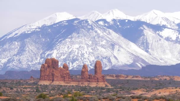 Parc national des Arches dans l'Utah - célèbre monument — Video