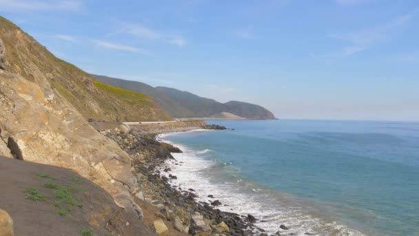 Côte Pacifique à Malibu - vue aérienne — Video