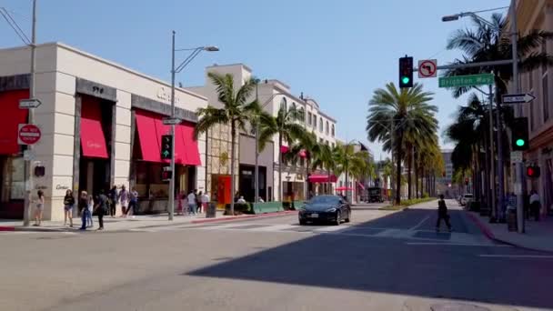 Rodeo Drive w Beverly Hills - sklep Cartier - LOS ANGELES, USA - KWIECIEŃ 1, 2019 — Wideo stockowe