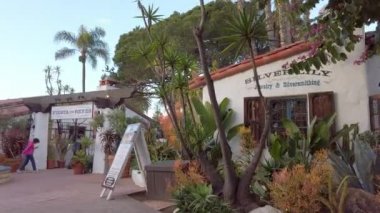 San Diego Eski Şehir Parkı 'ndaki Meksika binaları - SAN DIEGO, ABD - 1 Nisan 2019