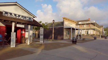 San Diego Eski Şehir Parkı 'ndaki Meksika binaları - SAN DIEGO, ABD - 1 Nisan 2019