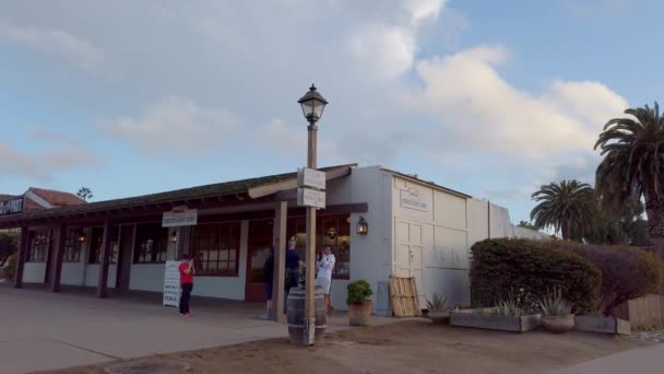 San Diego Old Town State Park al atardecer - SAN DIEGO, Estados Unidos - 1 DE ABRIL DE 2019 — Vídeo de stock