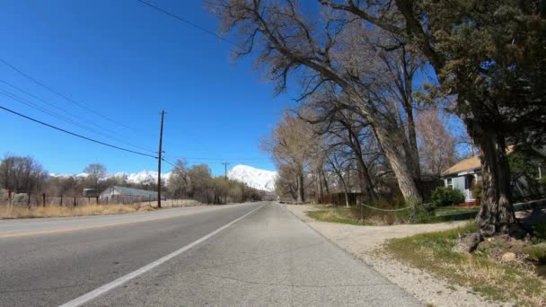 Rij door Inyo County en Yosemite in Californië — Stockvideo