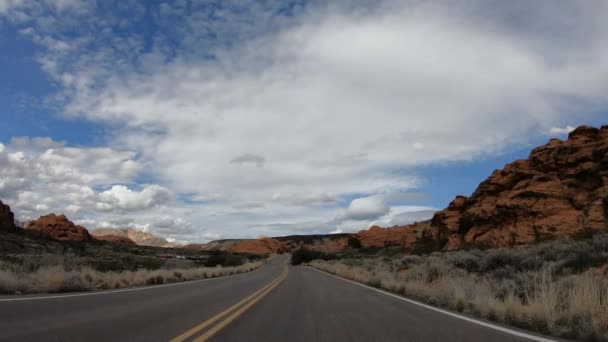 Conduzca a través de Snow Canyon en Utah — Vídeos de Stock