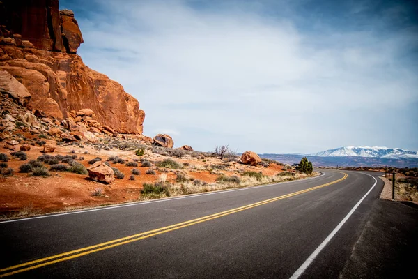Scénická Trasa Přes Arches National Park Utahu Cestovní Fotografie — Stock fotografie