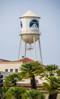 Tower at Paramount Pictures film stüdyoları - California, Amerika Birleşik Devletleri - 18 Mart 2019