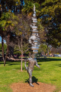 Beverly Hills Beverly Gardens Park'ta Modern Sanat heykel - California, Amerika Birleşik Devletleri - Mart 18, 2019