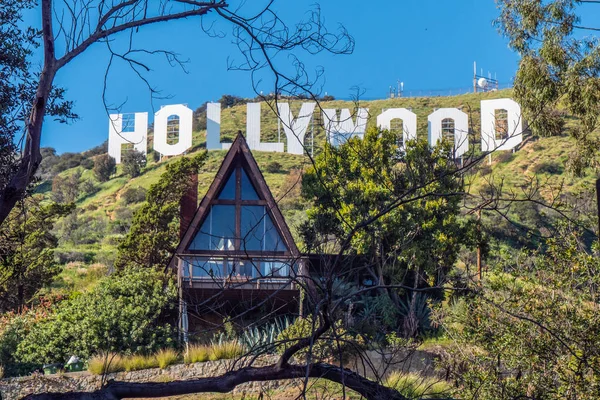 Kis Ház Hollywood Jel Kalifornia Egyesült Államok Március 2019 — Stock Fotó