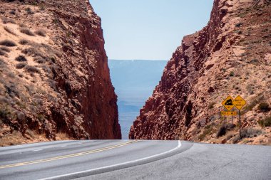 Arizona çölünde yol - seyahat fotoğrafçılığı