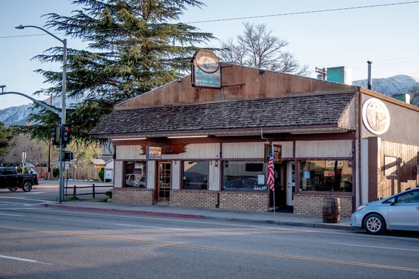 Totem Cafe in Lone Pine-Lone Pine CA, Verenigde Staten-29 maart 2019 — Stockfoto