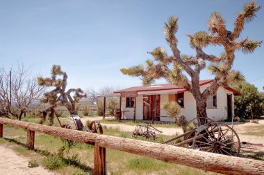Kaliforniya 'daki Tipik Hayalet Şehir - MOJAVE CA, ABD - 29 Mart 2019