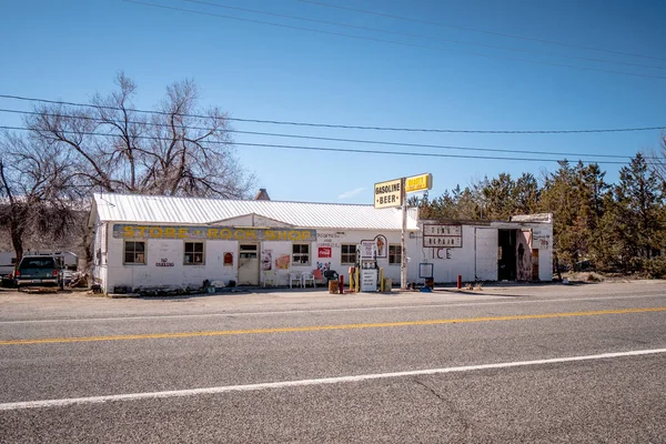 Antigua gasolinera en Benton - BENTON, Estados Unidos - 29 DE MARZO DE 2019 — Foto de Stock