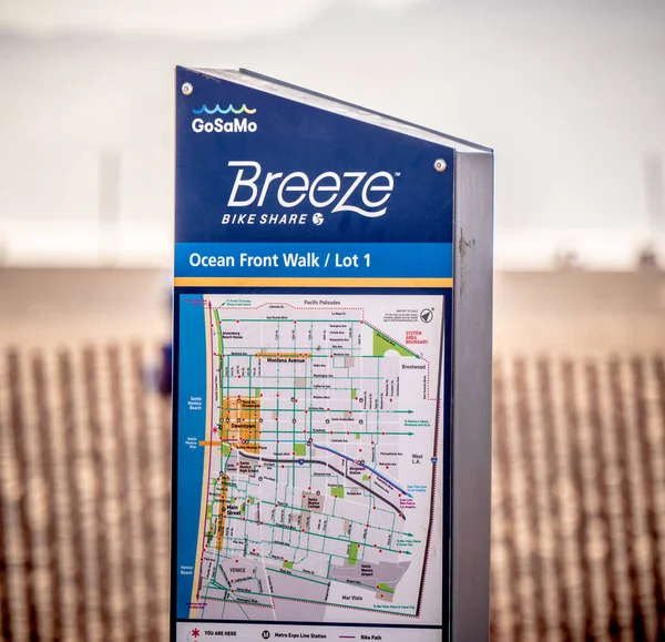 Breeze Bike Share at Santa Monica Ocean Front Walk - LOS ANGELES, USA - 29 marzo 2019 — Foto Stock
