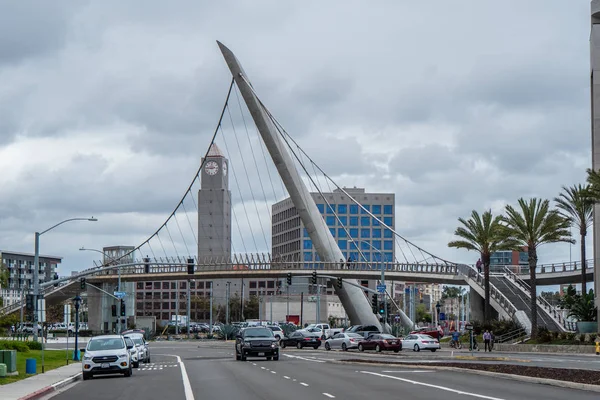 Puente peatonal frente al mar en San Diego - CALIFORNIA, Estados Unidos - 18 DE MARZO DE 2019 —  Fotos de Stock