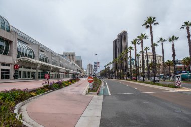 San Diego sokak manzaralı Kongre Merkezi - CALIFORNIA, ABD - 18 Mart 2019