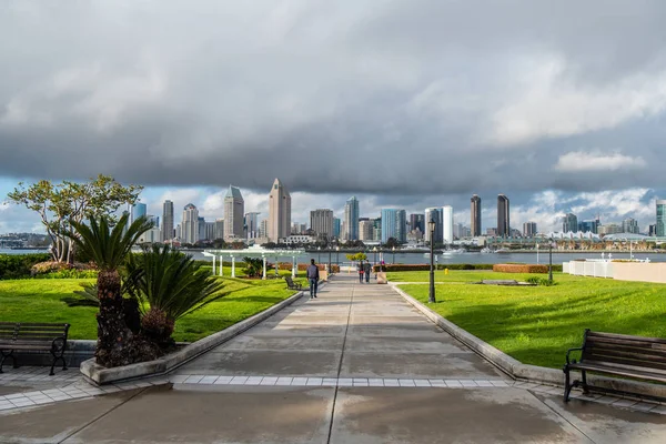 Centennial Park Coronado con San Diego Skyline - CALIFORNIA, Estados Unidos - 18 DE MARZO DE 2019 — Foto de Stock