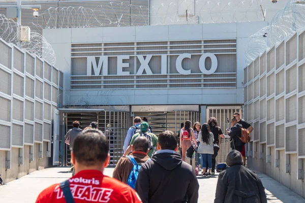 ABD 'nin San Ysidro California sınırı - CALIFORNIA, ABD - 18 Mart 2019
