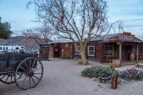 Famosa Pioneertown in California la sera - CALIFORNIA, USA - 18 MARZO 2019 — Foto Stock