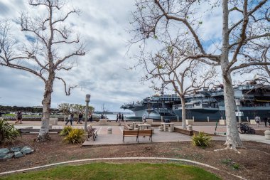 San Diego Körfezi 'ndeki güzel park - CALIFORNIA, ABD - 18 Mart 2019