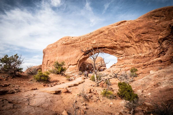 Poplular landmärke i Utah - The Arches National Park - UTAH, USA - 20 mars 2019 — Stockfoto