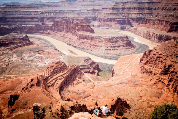 Utah 'taki Meşhur Ölü At Noktası - Turist Çekimi - UTAH, ABD - 20 Mart 2019 — Stok fotoğraf